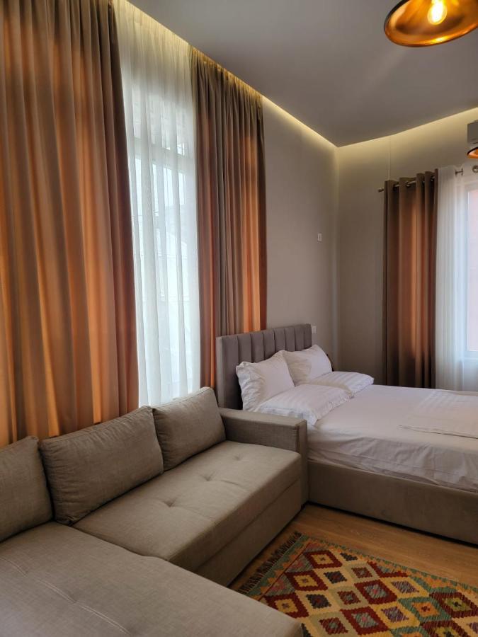Berhami Studio Apartment Tiran Dış mekan fotoğraf