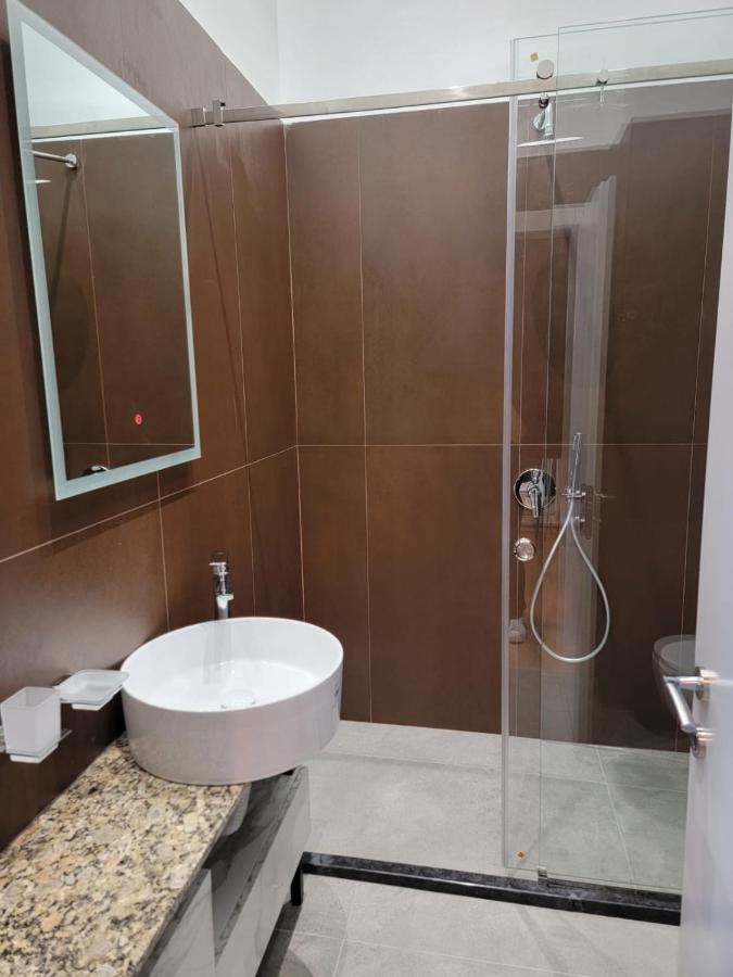 Berhami Studio Apartment Tiran Dış mekan fotoğraf